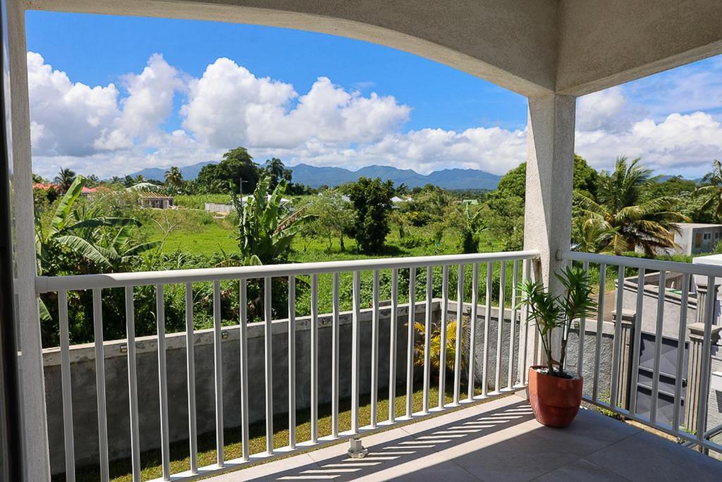 Villa Lanais Baie-Mahault Exterior photo